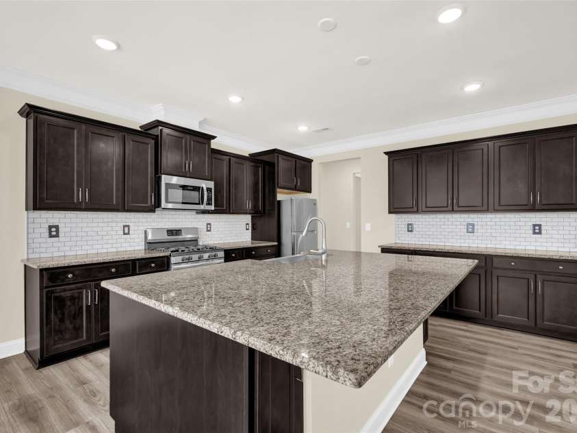 107 Morden Loop, Mooresville, NC 28115.  MLS# CAR4312852, YatesRealty ID 3406. 