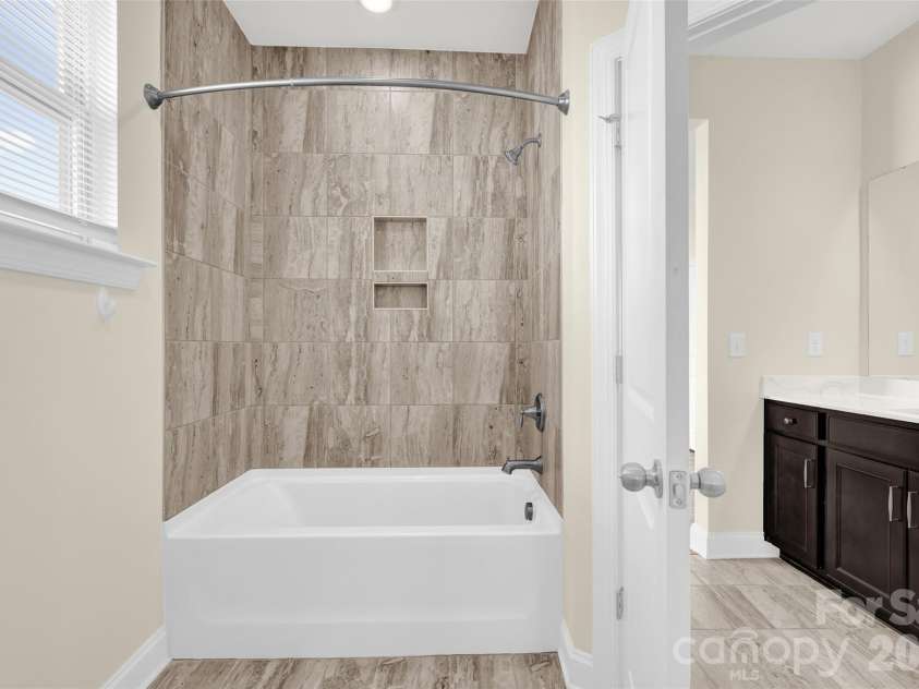 107 Morden Loop, Mooresville, NC 28115.  MLS# CAR4312852, YatesRealty ID 3406. 