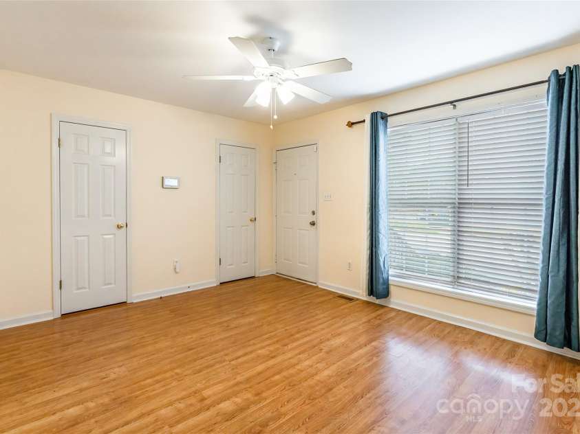 1461 Flintwood Drive, Rock Hill, SC 29732.  MLS# CAR4222230, YatesRealty ID 3406. 