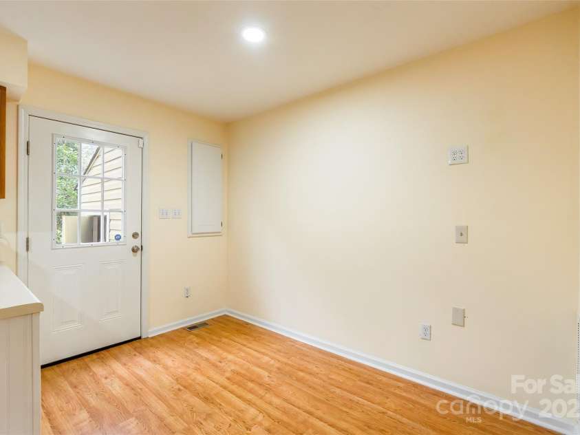 1461 Flintwood Drive, Rock Hill, SC 29732.  MLS# CAR4222230, YatesRealty ID 3406. 