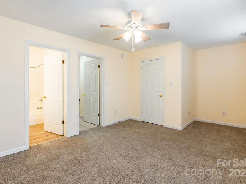 1461 Flintwood Drive, Rock Hill, SC 29732.  MLS# CAR4222230, YatesRealty ID 3406. 