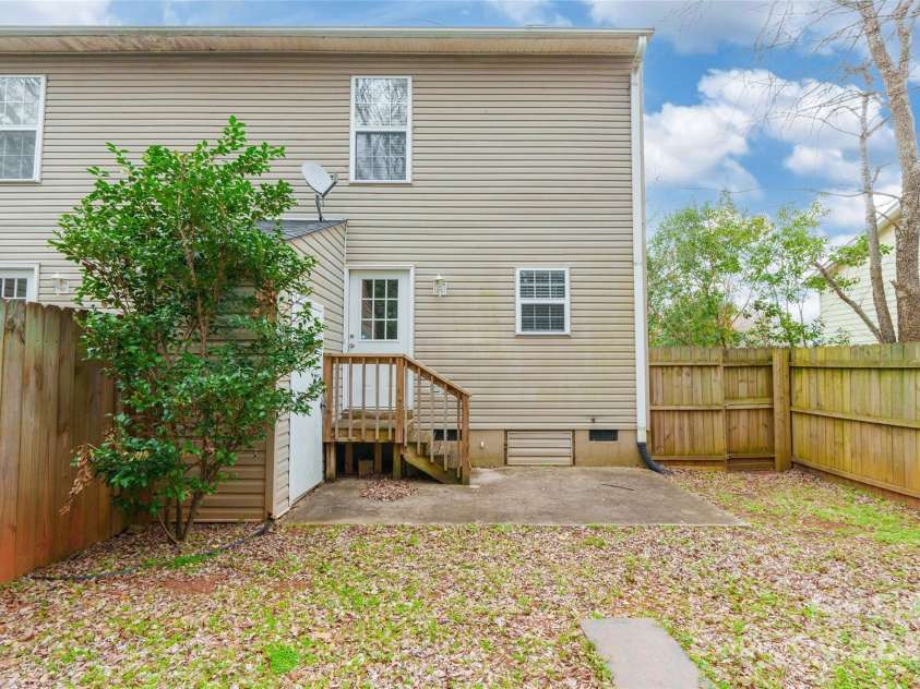 1461 Flintwood Drive, Rock Hill, SC 29732.  MLS# CAR4222230, YatesRealty ID 3406. 