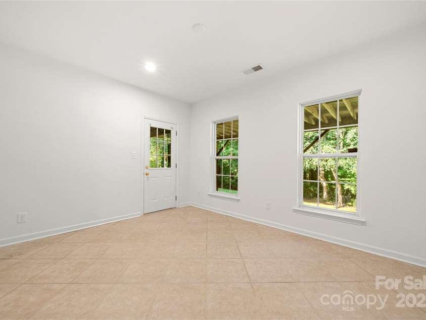 12135 Jumper Drive, Mint Hill, NC 28227.  MLS# CAR4203632, YatesRealty ID 34062. 
