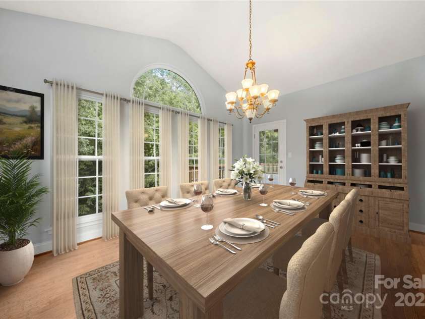 12135 Jumper Drive, Mint Hill, NC 28227.  MLS# CAR4203632, YatesRealty ID 34062. Virtually staged dining area