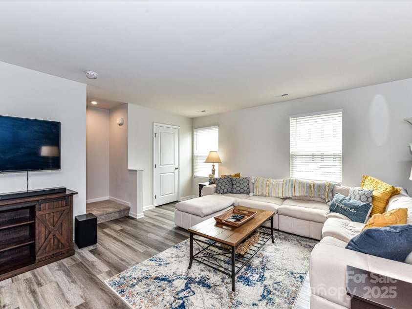 3008 Killick Terrace, Charlotte, NC 28269.  MLS# CAR4293773, YatesRealty ID 34063. 