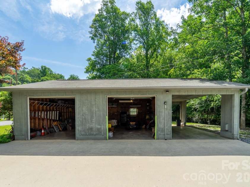 538 East Fork Road, Sylva, NC 28779.  MLS# CAR4395980, YatesRealty ID 34065. 