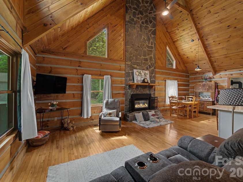 538 East Fork Road, Sylva, NC 28779.  MLS# CAR4395980, YatesRealty ID 34065. 