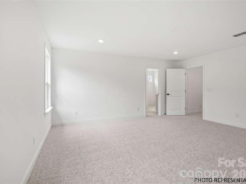 2014 Topaz River Road, Waxhaw, NC 28173.  MLS# CAR4395932, YatesRealty ID 34067. 