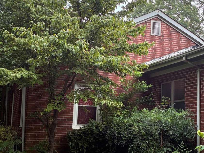 1125 Elva Ira Street, Gastonia, NC 28054.  MLS# CAR4295064, YatesRealty ID 34069. 1126 Elva Ira