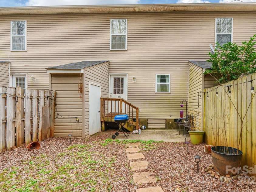 1465 Flintwood Drive, Rock Hill, SC 29732.  MLS# CAR4222233, YatesRealty ID 3407. 