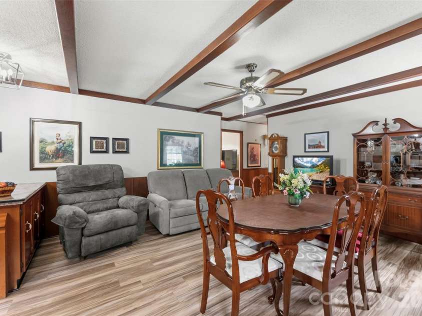 462 Patrick Road, Gastonia, NC 28056.  MLS# CAR4394520, YatesRealty ID 34070. 
