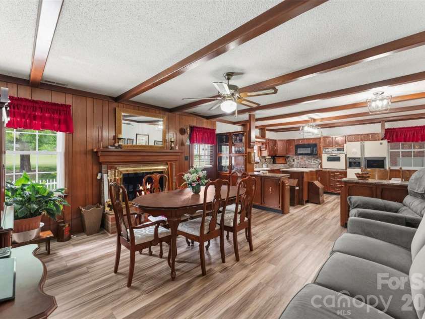 462 Patrick Road, Gastonia, NC 28056.  MLS# CAR4394520, YatesRealty ID 34070. 