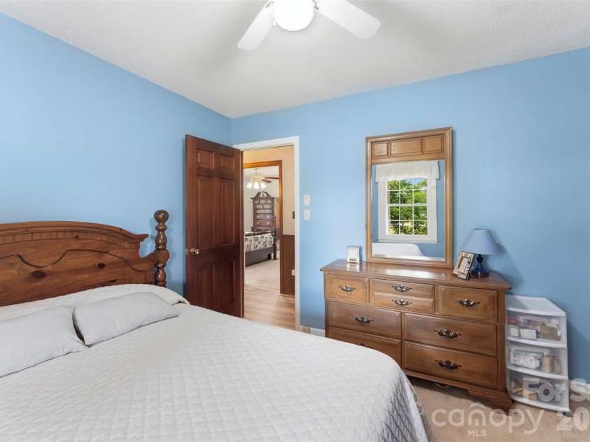 462 Patrick Road, Gastonia, NC 28056.  MLS# CAR4394520, YatesRealty ID 34070. 