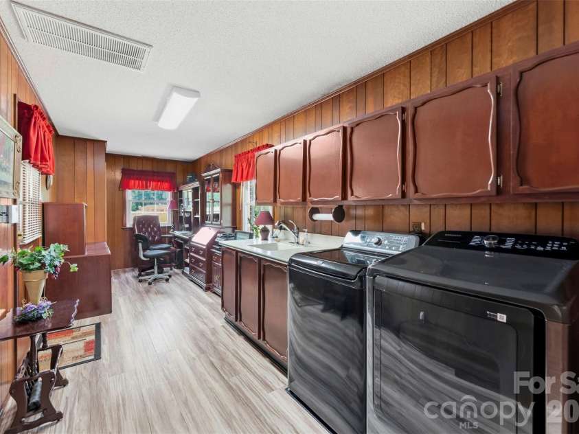 462 Patrick Road, Gastonia, NC 28056.  MLS# CAR4394520, YatesRealty ID 34070. 