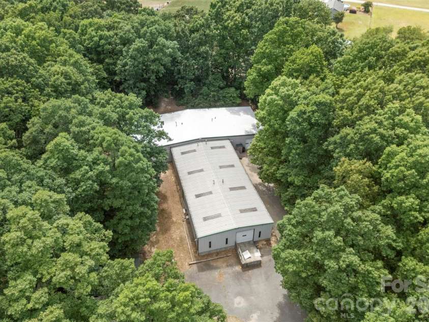 462 Patrick Road, Gastonia, NC 28056.  MLS# CAR4394520, YatesRealty ID 34070. 