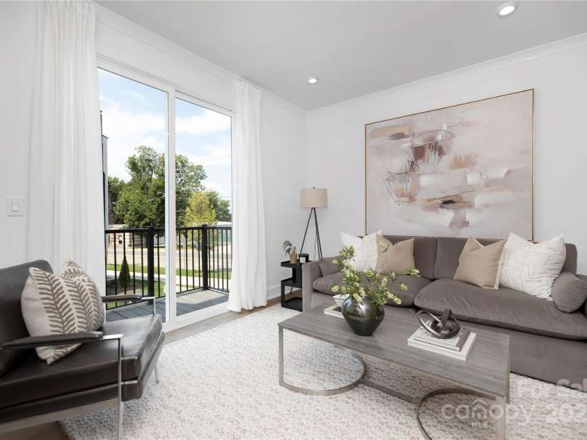 3610 Tryon Street, Charlotte, NC 28217.  MLS# CAR4295238, YatesRealty ID 34071. 