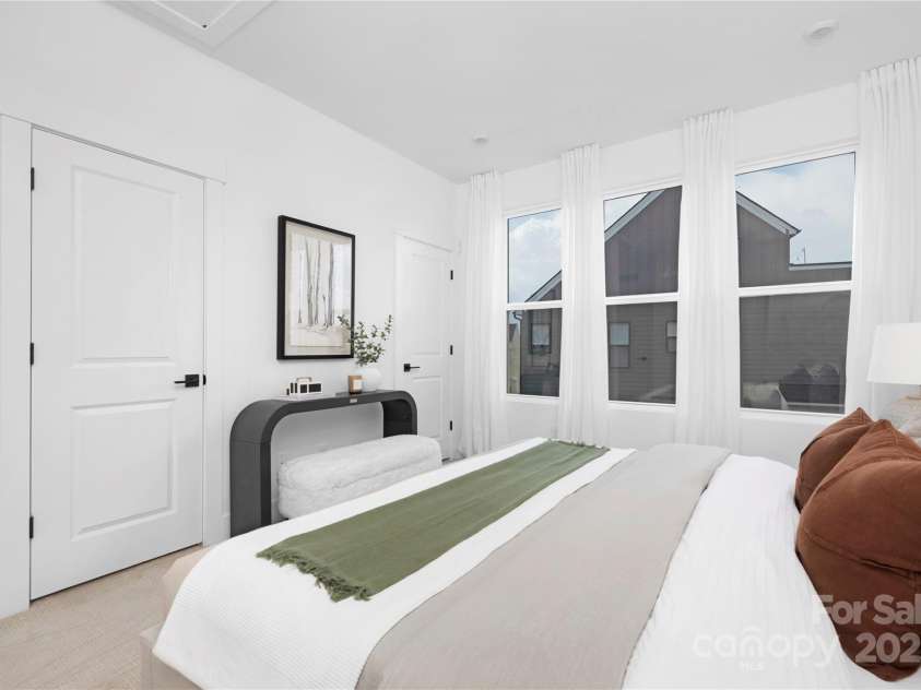 3610 Tryon Street, Charlotte, NC 28217.  MLS# CAR4295238, YatesRealty ID 34071. 
