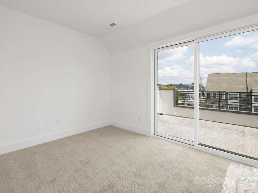 3610 Tryon Street, Charlotte, NC 28217.  MLS# CAR4295238, YatesRealty ID 34071. 
