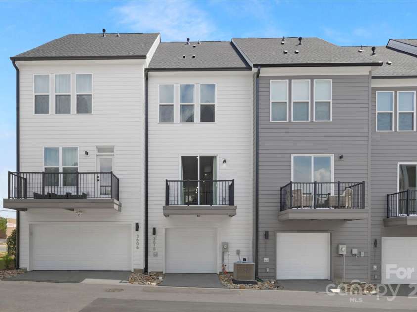 3610 Tryon Street, Charlotte, NC 28217.  MLS# CAR4295238, YatesRealty ID 34071. 