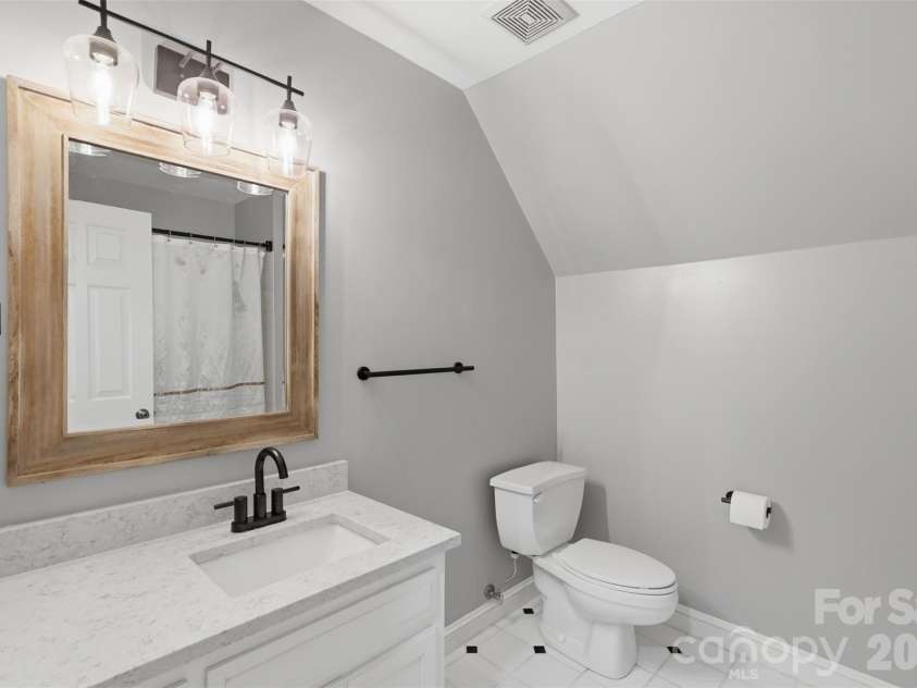 8301 Waxhaw Creek Road, Waxhaw, NC 28173.  MLS# CAR4393275, YatesRealty ID 34071. Upstairs full bath 2