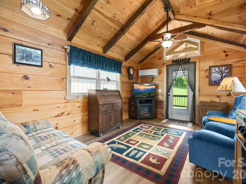 245 Corbett McNeil Road, Boone, NC 28607.  MLS# CAR4397192, YatesRealty ID 34073. 