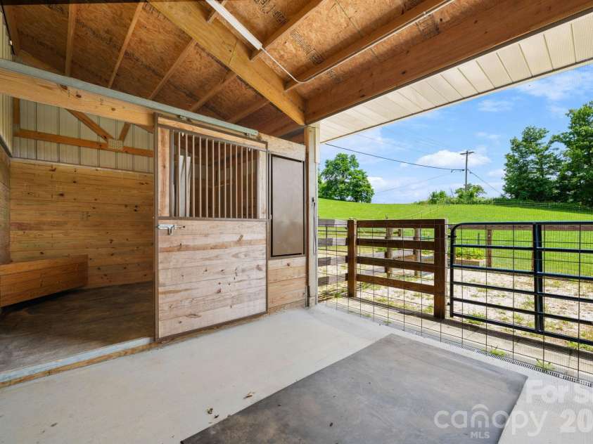 245 Corbett McNeil Road, Boone, NC 28607.  MLS# CAR4397192, YatesRealty ID 34073. 