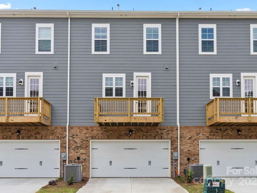 7141 Brookview Lane, Sherrills Ford, NC 28673.  MLS# CAR4291043, YatesRealty ID 34074. Representative Photo 2 Car Alley Load Garage