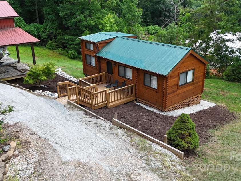 37 Bream Loop Road, Marion, NC 28752.  MLS# CAR4292432, YatesRealty ID 34075. 
