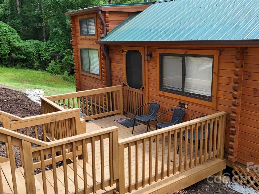 37 Bream Loop Road, Marion, NC 28752.  MLS# CAR4292432, YatesRealty ID 34075. 