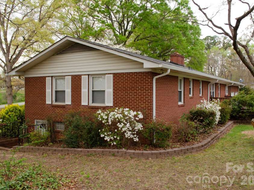 4646 Rainbow Drive, Kannapolis, NC 28081.  MLS# CAR4394032, YatesRealty ID 34076. Entrance to basement