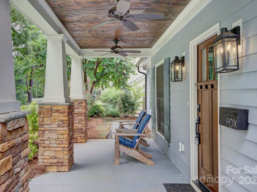 823 Sedgefield Road, Charlotte, NC 28209.  MLS# CAR4293910, YatesRealty ID 34076. 