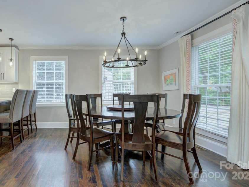 823 Sedgefield Road, Charlotte, NC 28209.  MLS# CAR4293910, YatesRealty ID 34076. 