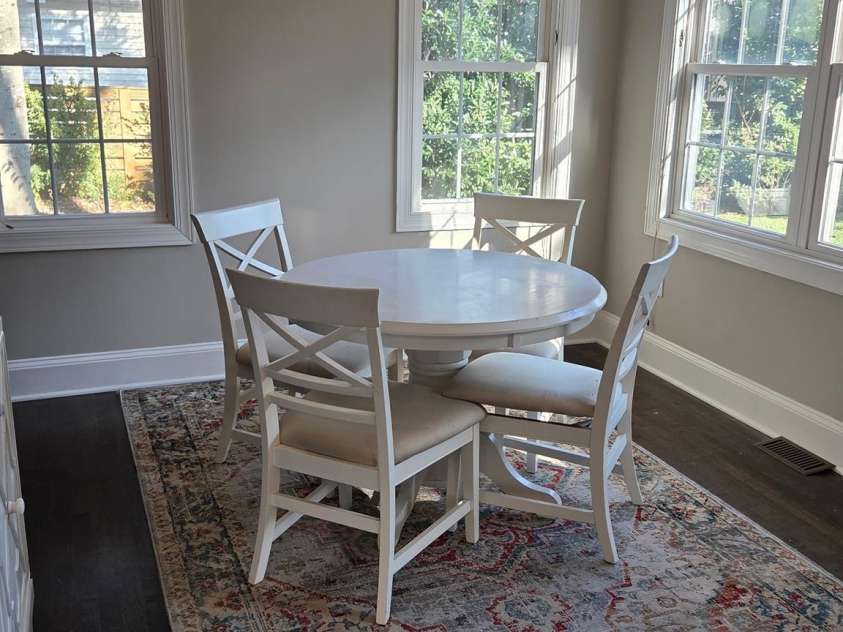 823 Sedgefield Road, Charlotte, NC 28209.  MLS# CAR4293910, YatesRealty ID 34076. 