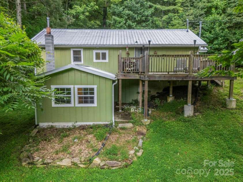 440 Terrys Gap Road, Fletcher, NC 28732.  MLS# CAR4282631, YatesRealty ID 34077. 