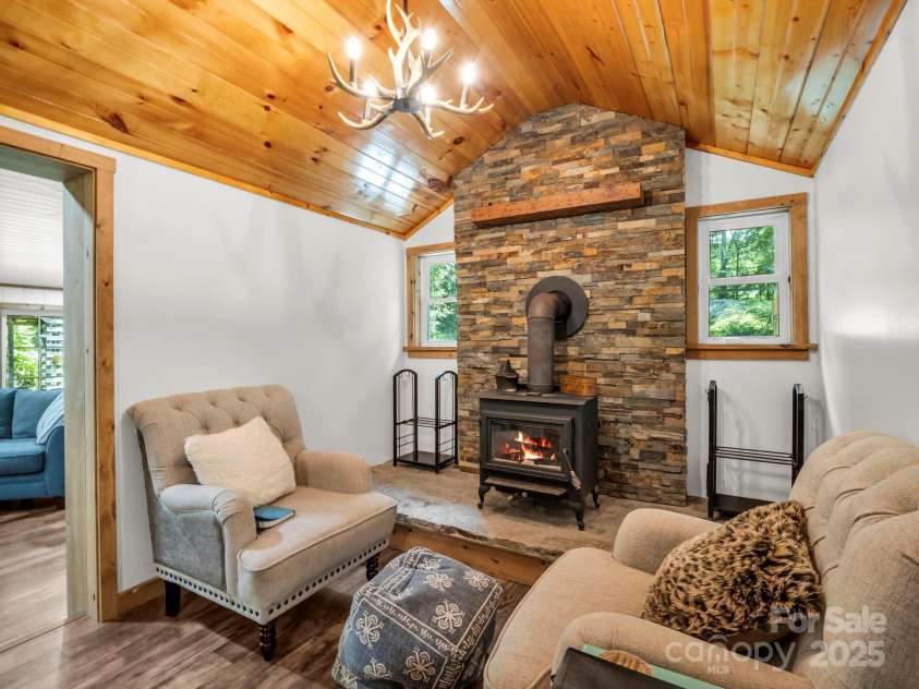 440 Terrys Gap Road, Fletcher, NC 28732.  MLS# CAR4282631, YatesRealty ID 34077. 