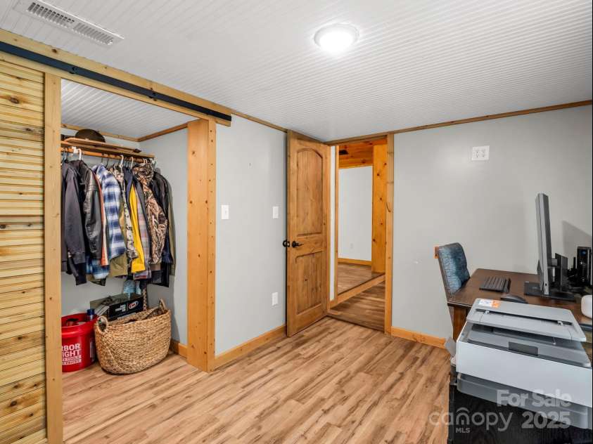 440 Terrys Gap Road, Fletcher, NC 28732.  MLS# CAR4282631, YatesRealty ID 34077. 