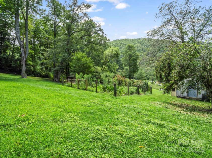 440 Terrys Gap Road, Fletcher, NC 28732.  MLS# CAR4282631, YatesRealty ID 34077. 