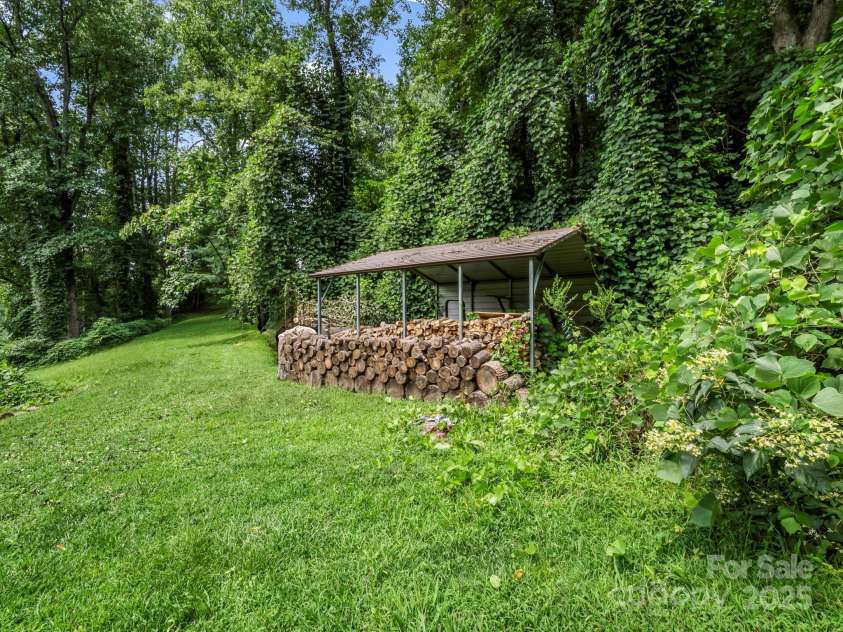 440 Terrys Gap Road, Fletcher, NC 28732.  MLS# CAR4282631, YatesRealty ID 34077. 