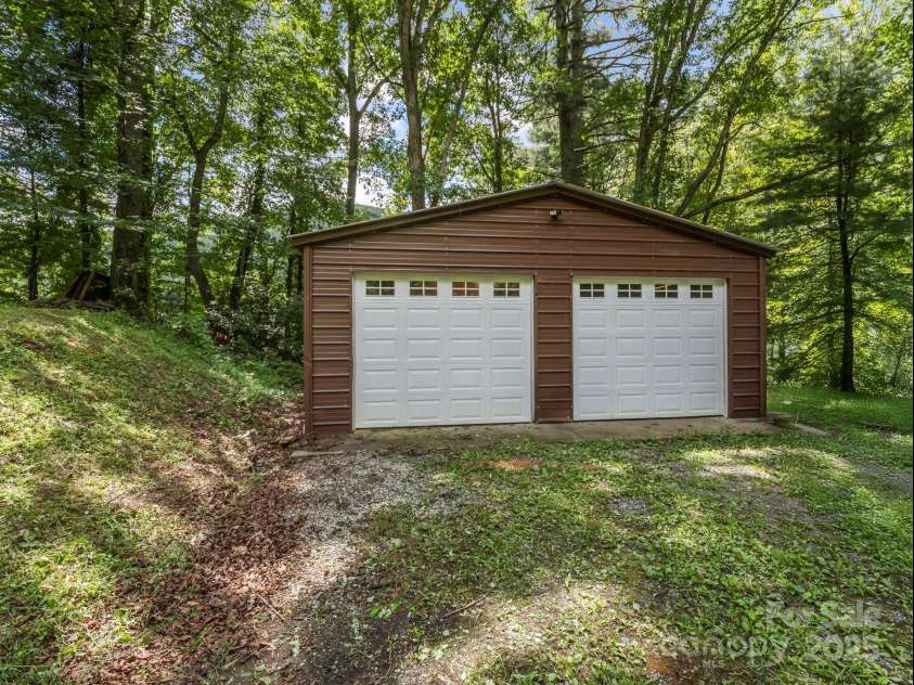 440 Terrys Gap Road, Fletcher, NC 28732.  MLS# CAR4282631, YatesRealty ID 34077. 