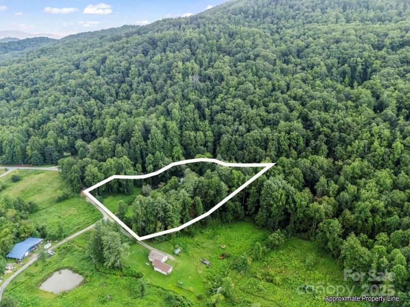 440 Terrys Gap Road, Fletcher, NC 28732.  MLS# CAR4282631, YatesRealty ID 34077. 