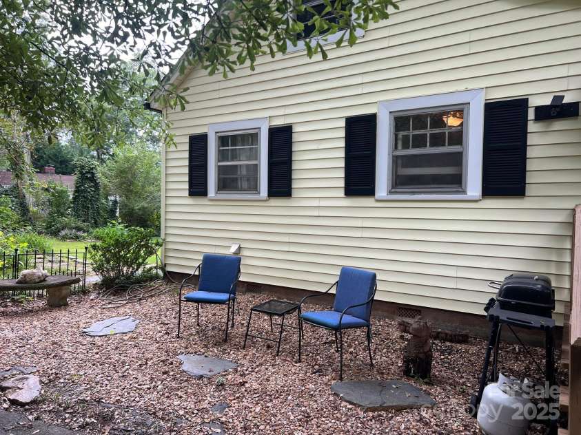 404 Patton Street, Morganton, NC 28655.  MLS# CAR4293800, YatesRealty ID 34078. 