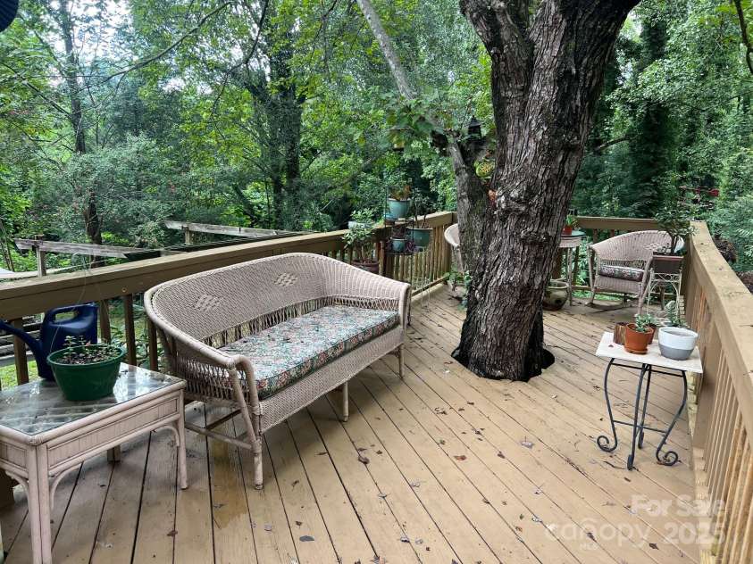 404 Patton Street, Morganton, NC 28655.  MLS# CAR4293800, YatesRealty ID 34078. 