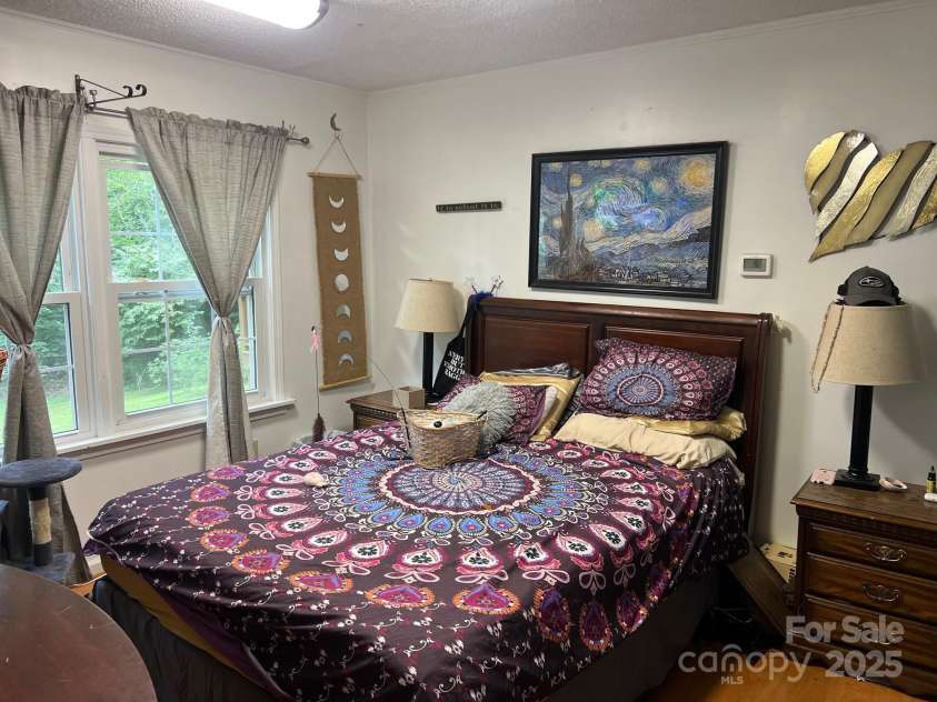 404 Patton Street, Morganton, NC 28655.  MLS# CAR4293800, YatesRealty ID 34078. 