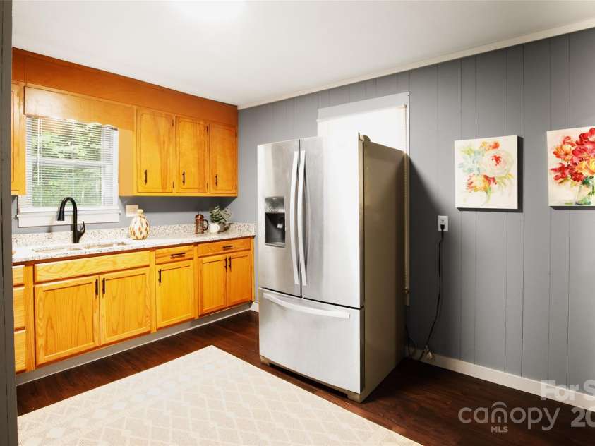 2326 Morganton Boulevard, Lenoir, NC 28645.  MLS# CAR4295145, YatesRealty ID 34079. 