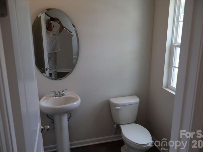 1240 Marble Passage, Richburg, SC 29729.  MLS# CAR4398362, YatesRealty ID 34080. Half bathroom