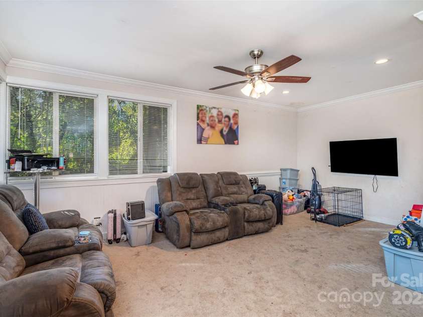 1542 Hunt Club Court, Rock Hill, SC 29732.  MLS# CAR4294831, YatesRealty ID 34081. 