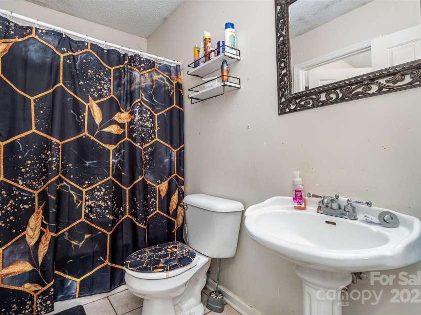 1542 Hunt Club Court, Rock Hill, SC 29732.  MLS# CAR4294831, YatesRealty ID 34081. 