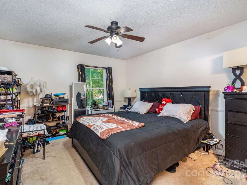 1542 Hunt Club Court, Rock Hill, SC 29732.  MLS# CAR4294831, YatesRealty ID 34081. 