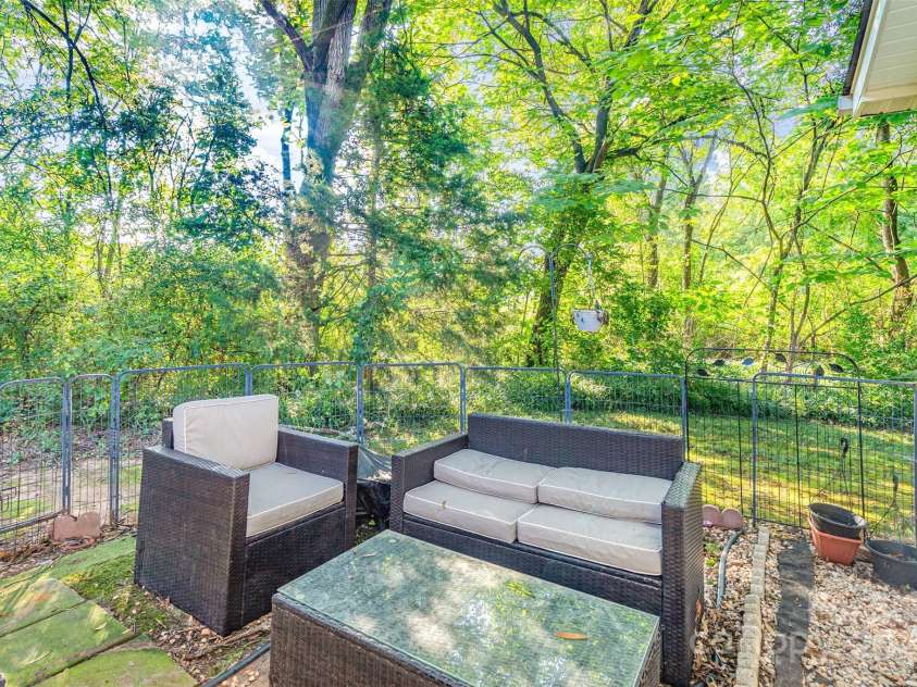 1542 Hunt Club Court, Rock Hill, SC 29732.  MLS# CAR4294831, YatesRealty ID 34081. 