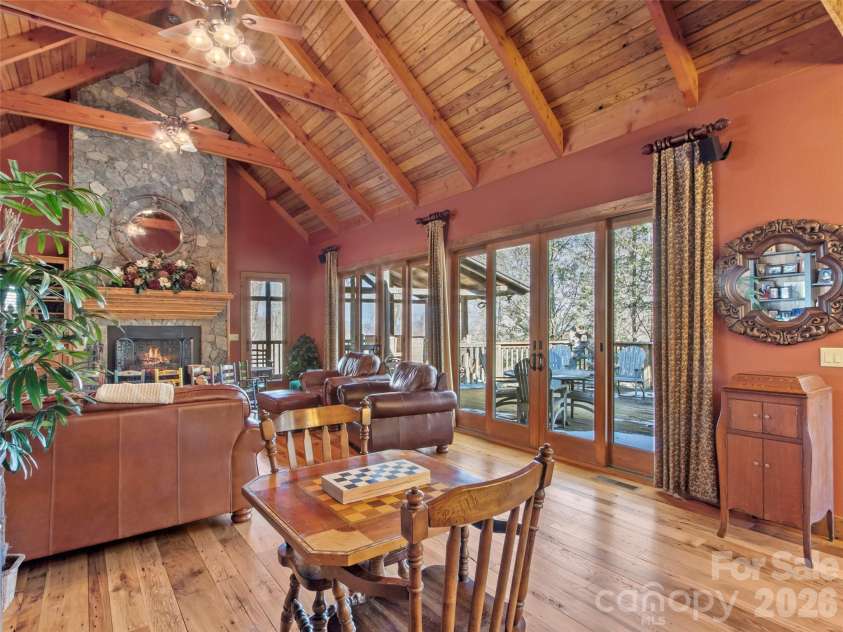56 Spring House Drive, Burnsville, NC 28714.  MLS# CAR4376620, YatesRealty ID 34081. 